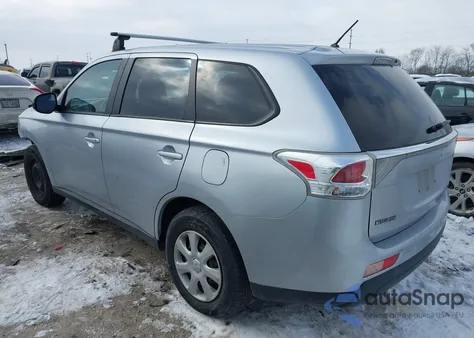 2014 Mitsubishi Outlander Es z USA, uszkodzony, nr VIN JA4AD2A39EZ019818